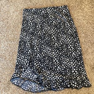 Shein skirt size L never worn!!!